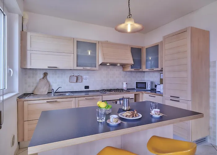 Balcony View * Льерна