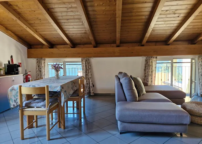 شقة Balcony View ليرنا