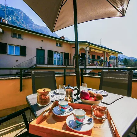 Balcony View Apartment Lierna