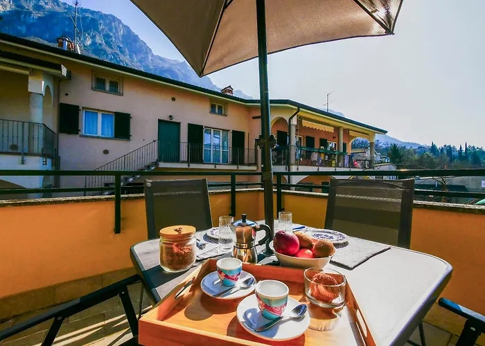 Balcony View Apartment Lierna