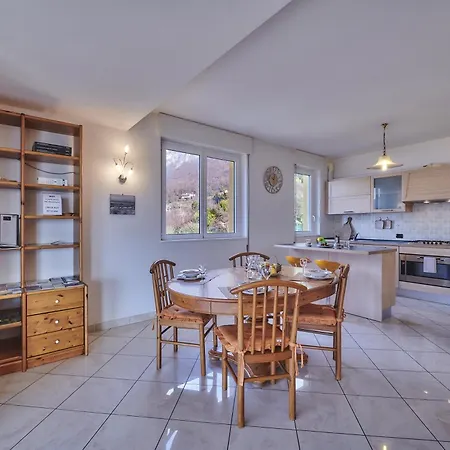 Balcony View דירה