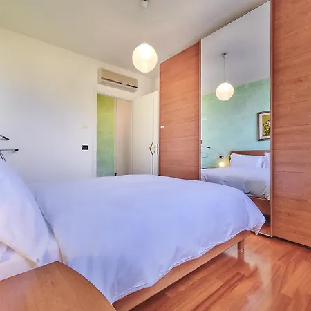 Balcony View דירה *